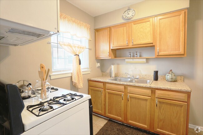 2HAB, 1BA - 850 ft² - Cocina - Beechmont Townhomes