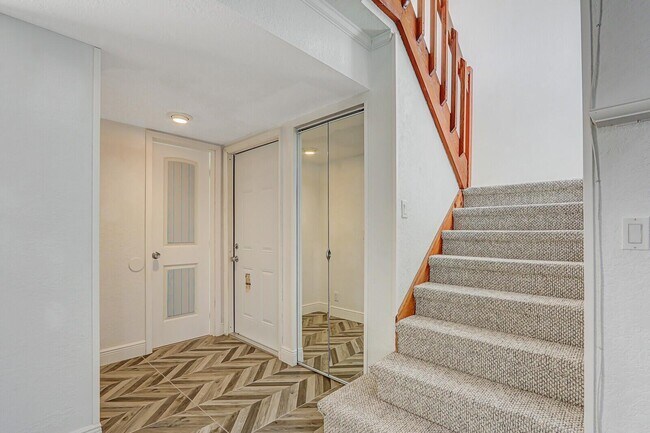 Foto del edificio - 113 Sherwood Cir