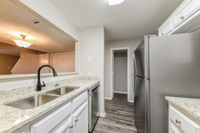 Foto del edificio - 1539 Sunrise Ln
