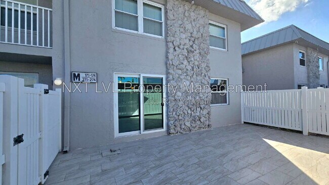 Foto del edificio - 6777 Winkler Rd