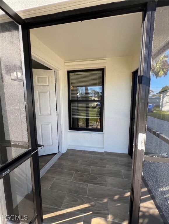 Foto del edificio - 712 Camellia Dr