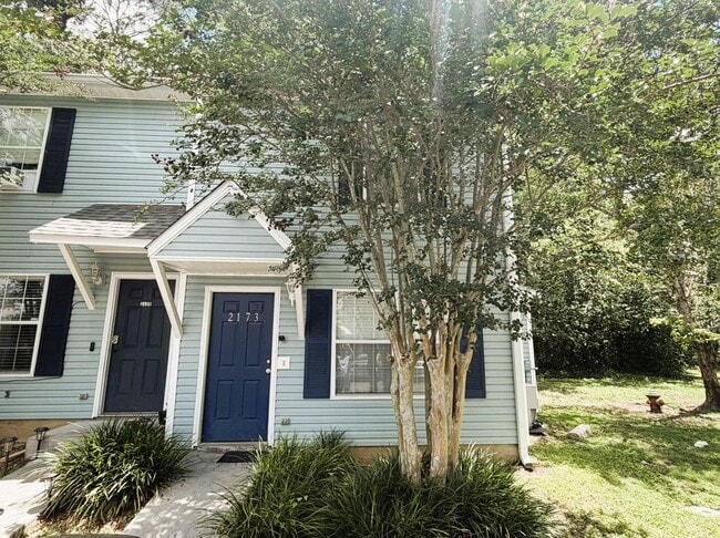 Building Photo - 2173 Timberwood Cir S