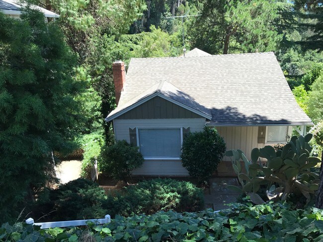 Foto del edificio - 339 Taurus Ave