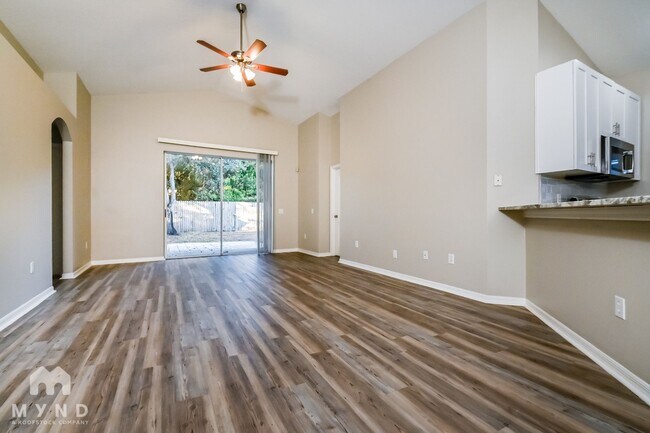 Foto del edificio - 3844 Bellewater Blvd