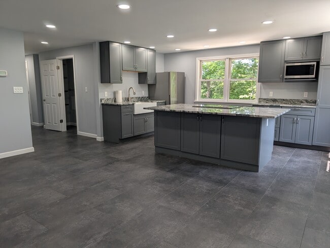 kitchen - 2014 US Route 3