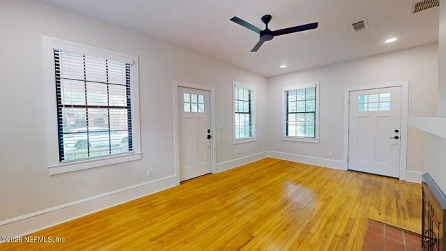 Foto del edificio - 1108 Landon Ave