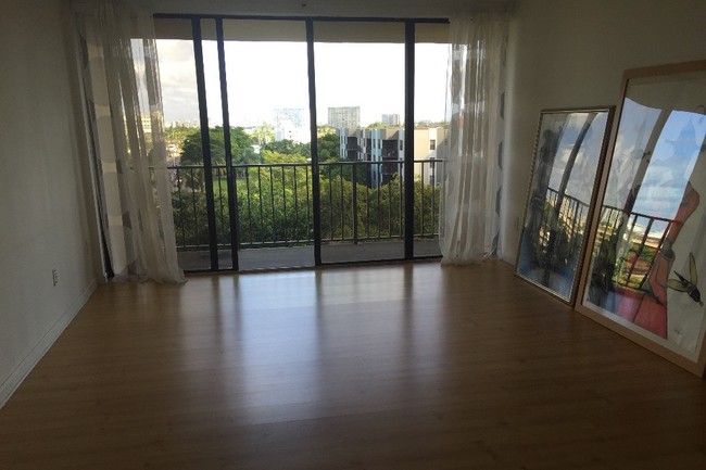 Foto del edificio - 1470 NE 123rd St