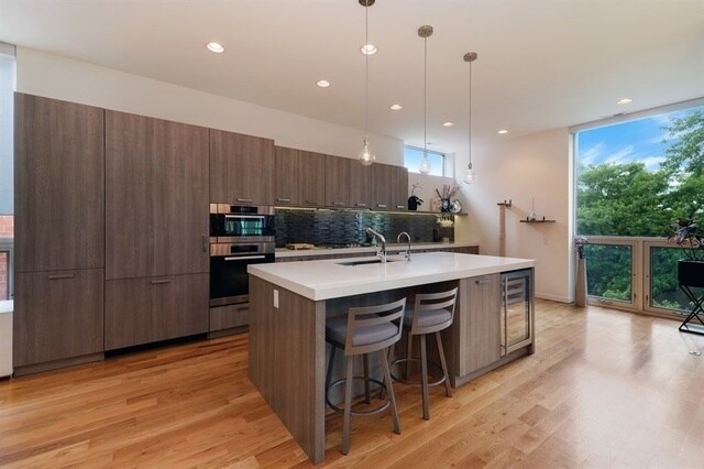 Foto del edificio - 2323 N Leavitt St