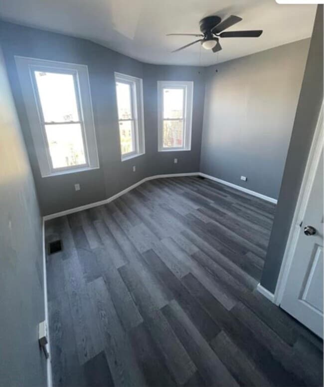 Foto del edificio - 1839 W North Ave