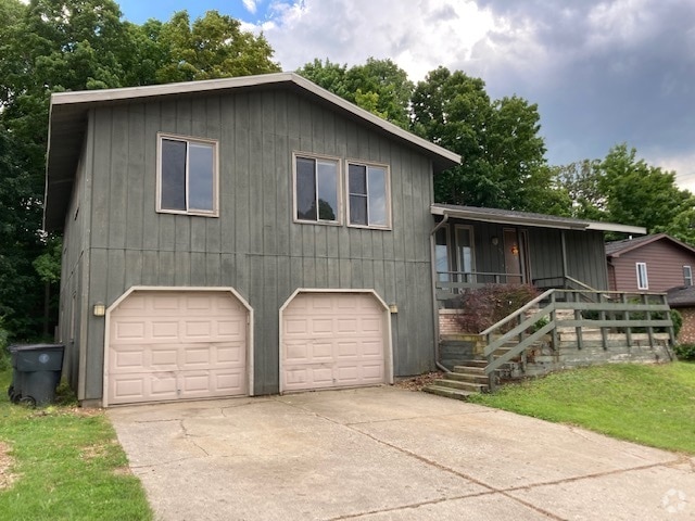 Building Photo - 1510 Burcham Dr