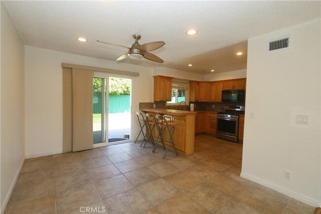 Building Photo - 16572 Patricia Ln