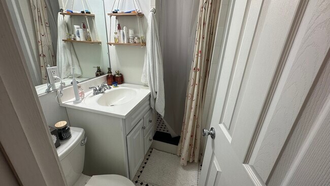 Foto del edificio - 142 Hemenway St