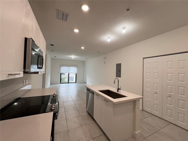 Building Photo - 8301 NW 41st St