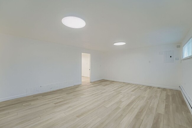 Foto del edificio - Shorewood Place 1035