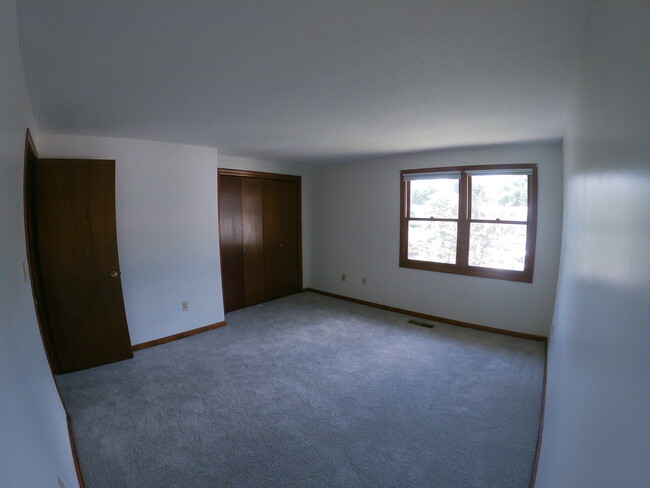 Master Bedroom - Meadowgate Condominiums