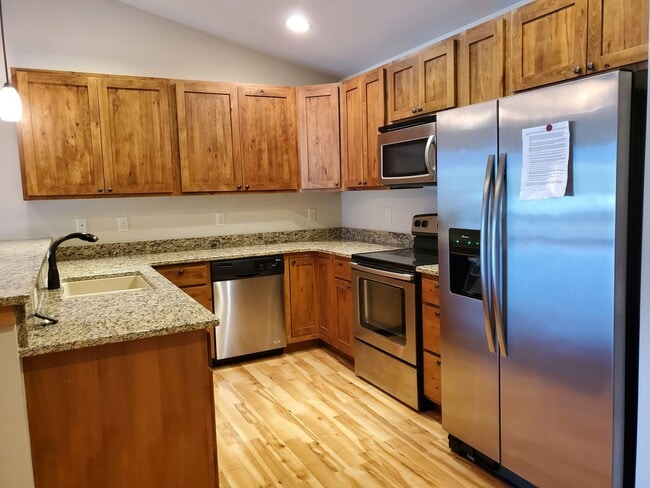 Building Photo - 110 Molly Dr