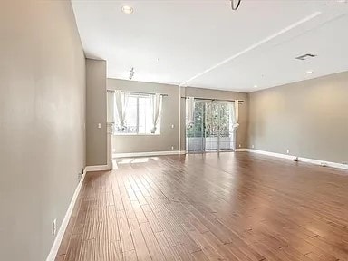 Building Photo - 3535 Dunn Dr