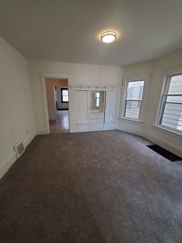 Foto principal - 3134-3136 N 35th St. (Duplex)