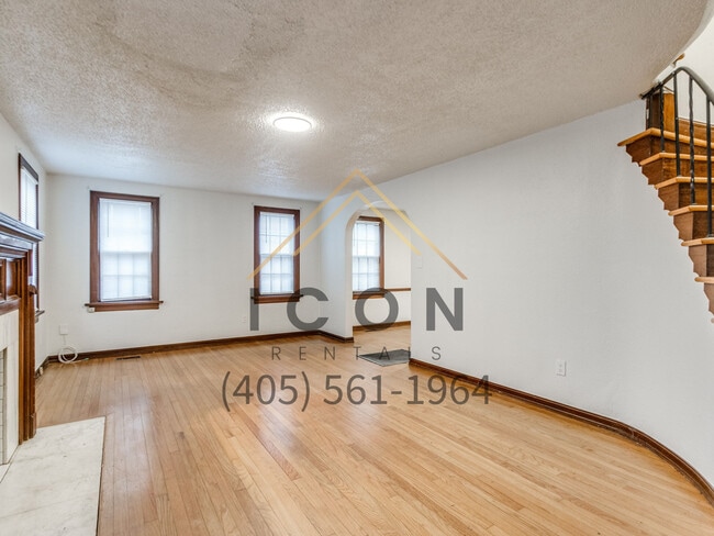 Photo - 216 NW 36th St House