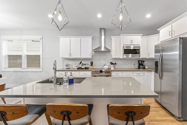 Building Photo - Vester Ave 610