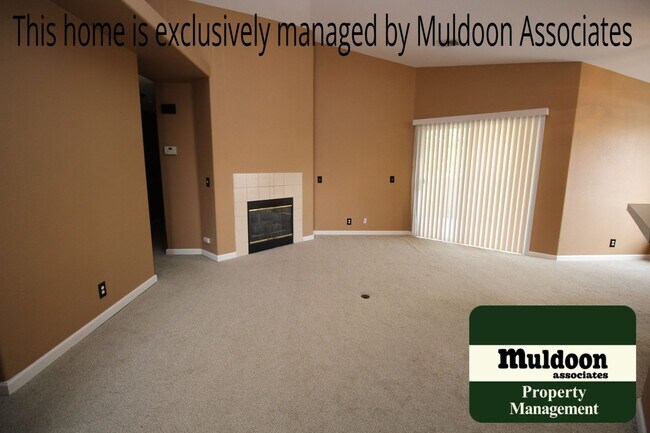 Foto del edificio - Strawberry Field gated community condo
