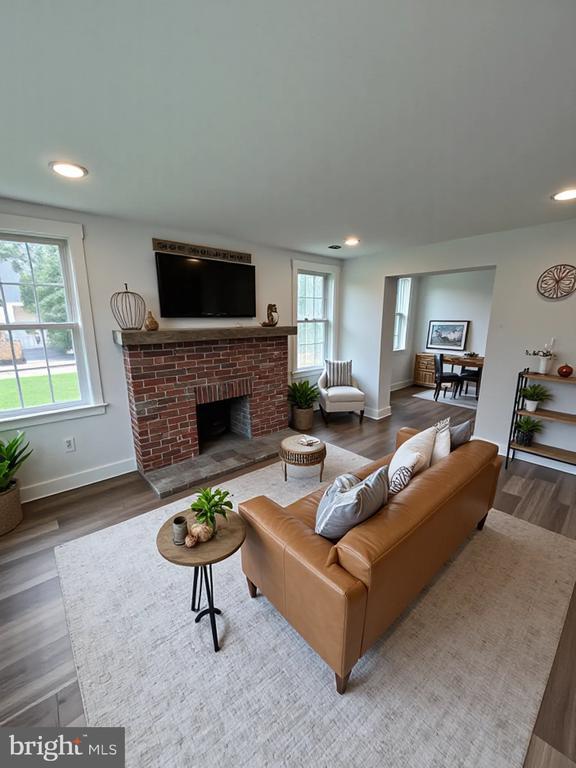 Foto principal - 557 Durham Rd