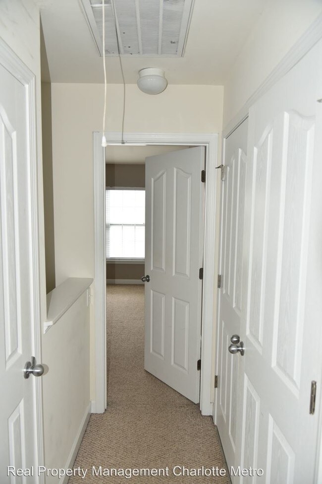Foto del edificio - 13381 Calloway Glen Dr
