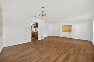 Building Photo - 9218 Rowan Ln