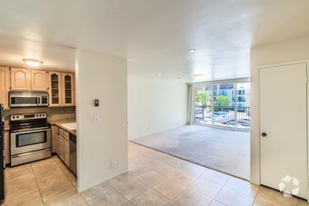 Foto principal - 23901 Civic Center Way