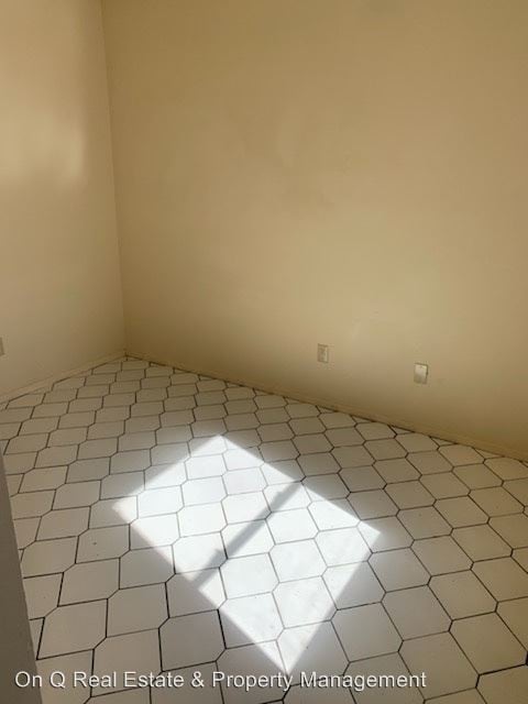 Building Photo - 695 Jill St
