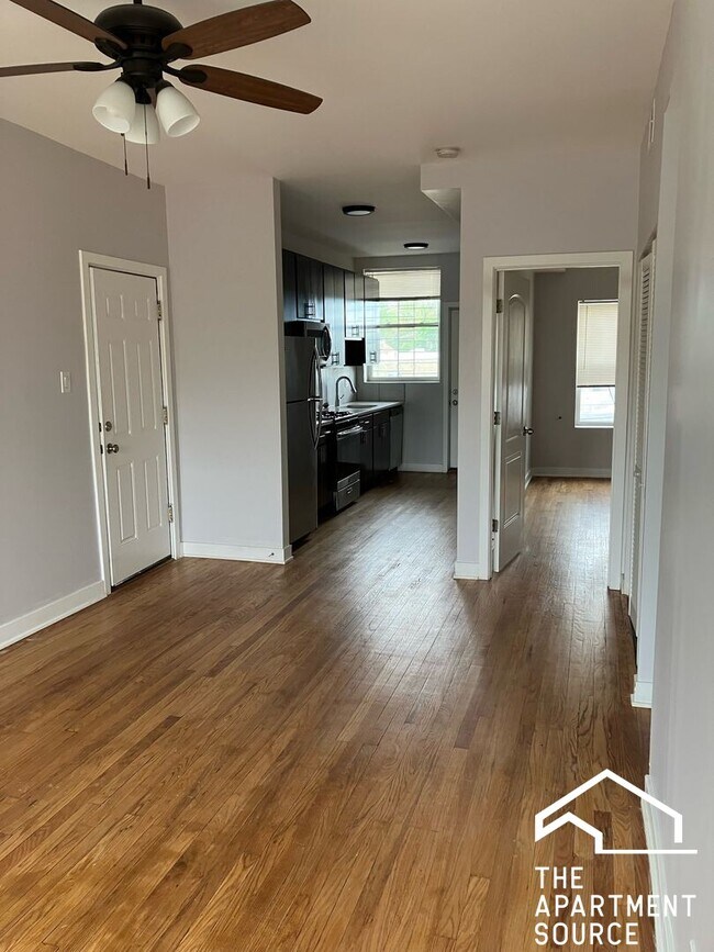 Foto del edificio - 4405 N Kimball Ave