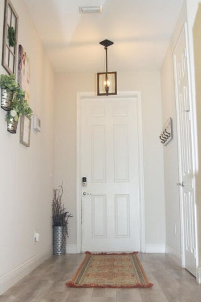 Foto del edificio - 12601 57th Rd N