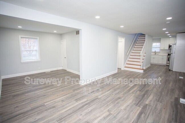 Building Photo - 27 Beaver Ave