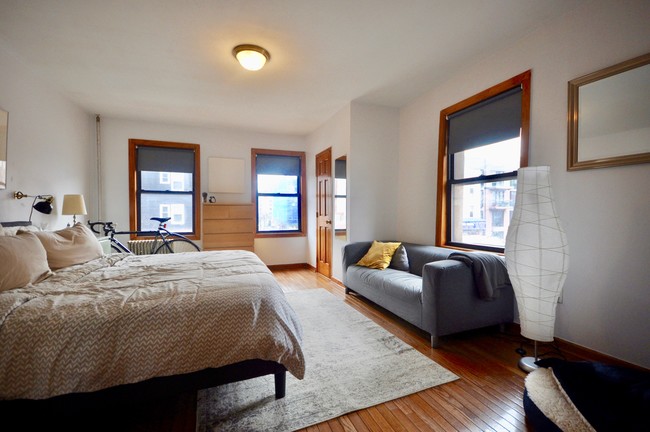 Building Photo - 241 Bushwick Ave
