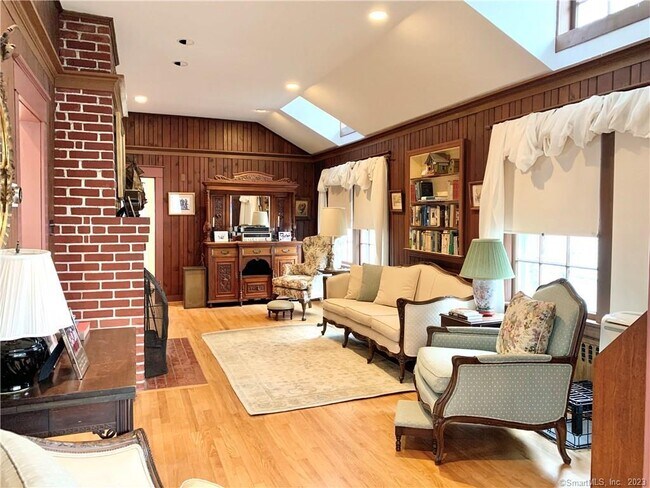 Foto del edificio - 20 Norwalk Ave