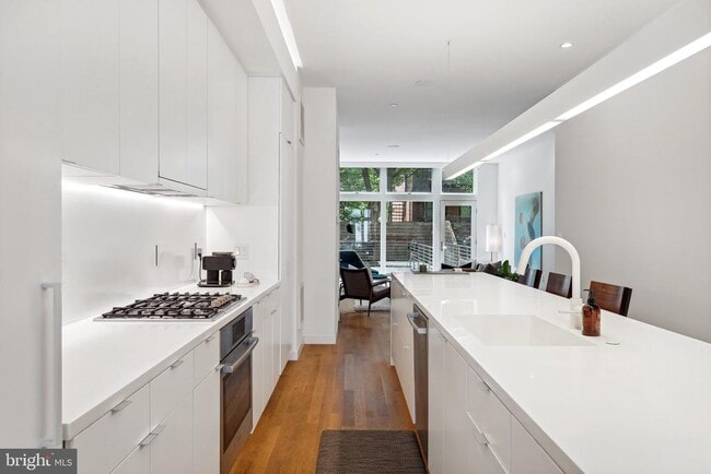 Foto del edificio - 1539 6th St NW
