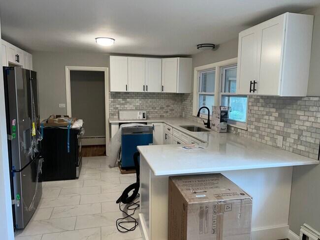 Foto del edificio - 8 Rosemont Rd