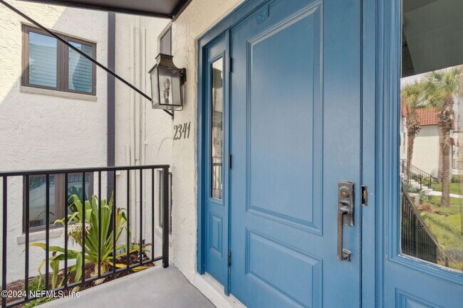 Building Photo - 2341 Costa Verde Blvd