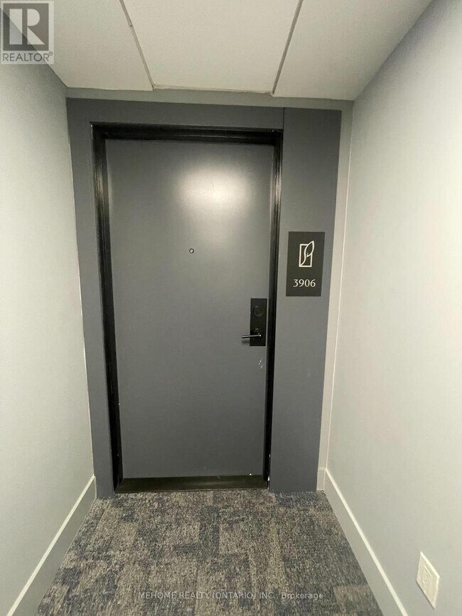 Building Photo - 430-3430 Square One Dr