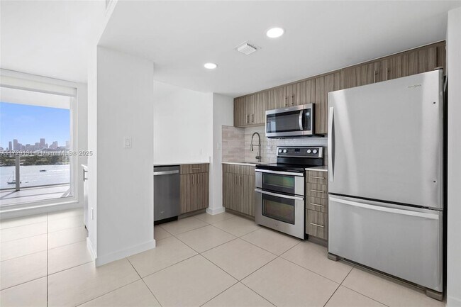 Foto del edificio - 910 West Ave