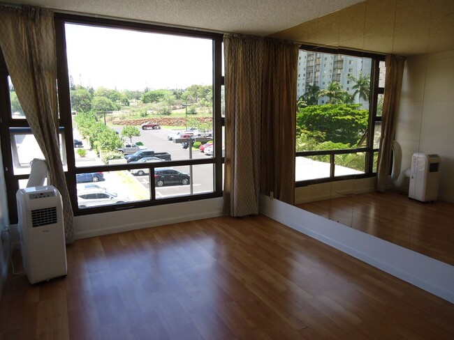 Foto del edificio - Pearl Regency 1 Bedroom, 1 Bath, with 1 pa...