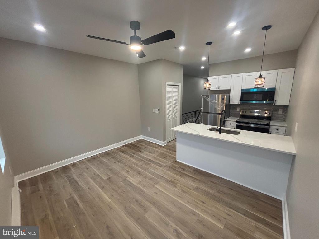 Building Photo - 3057 N 10th St