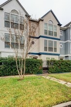 Building Photo - 2210 Mason St