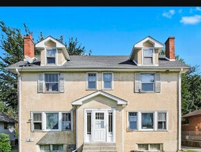 Building Photo - 25 Keller Ave N
