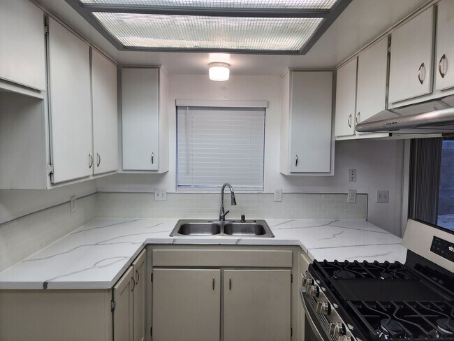 Kitchen - 33632 Pueblo Trail