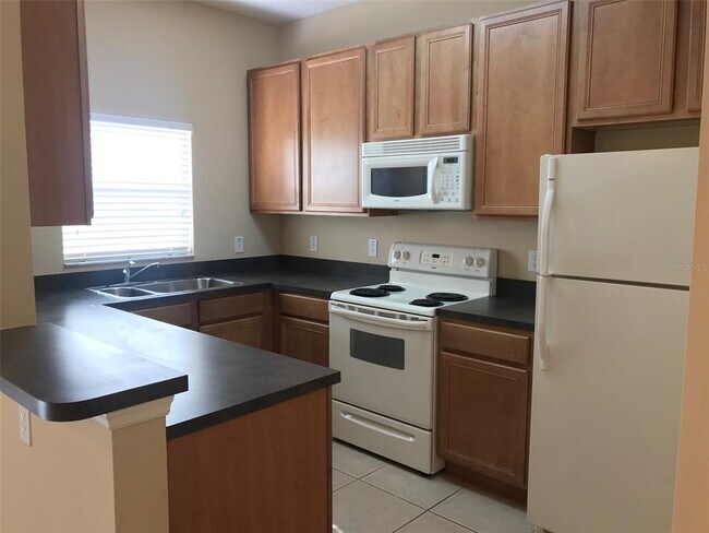 Foto del edificio - 1650 Retreat View Cir