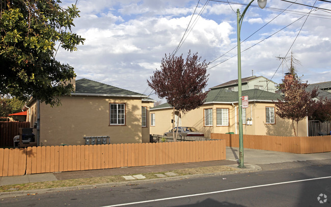 Building Photo - 425-431 Santa Clara Ave