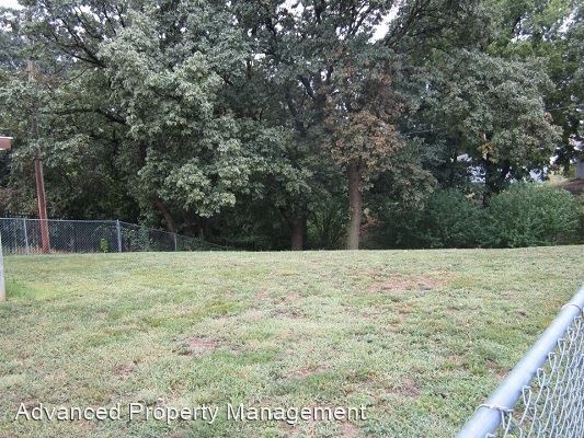 Building Photo - 3 br, 2 bath House - 320 Palomino Lane