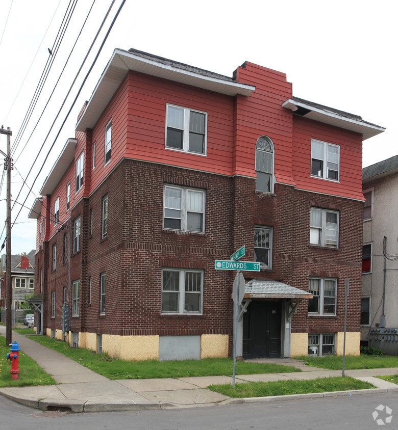 32 Edwards St Apartments in Binghamton, NY