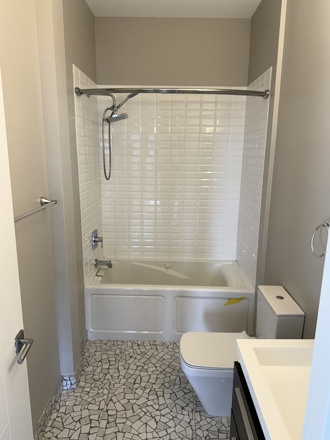 Photo - 99 W Main St Apartment